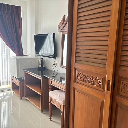 Praew Mansion Hotel Kamala Beach Exterior foto