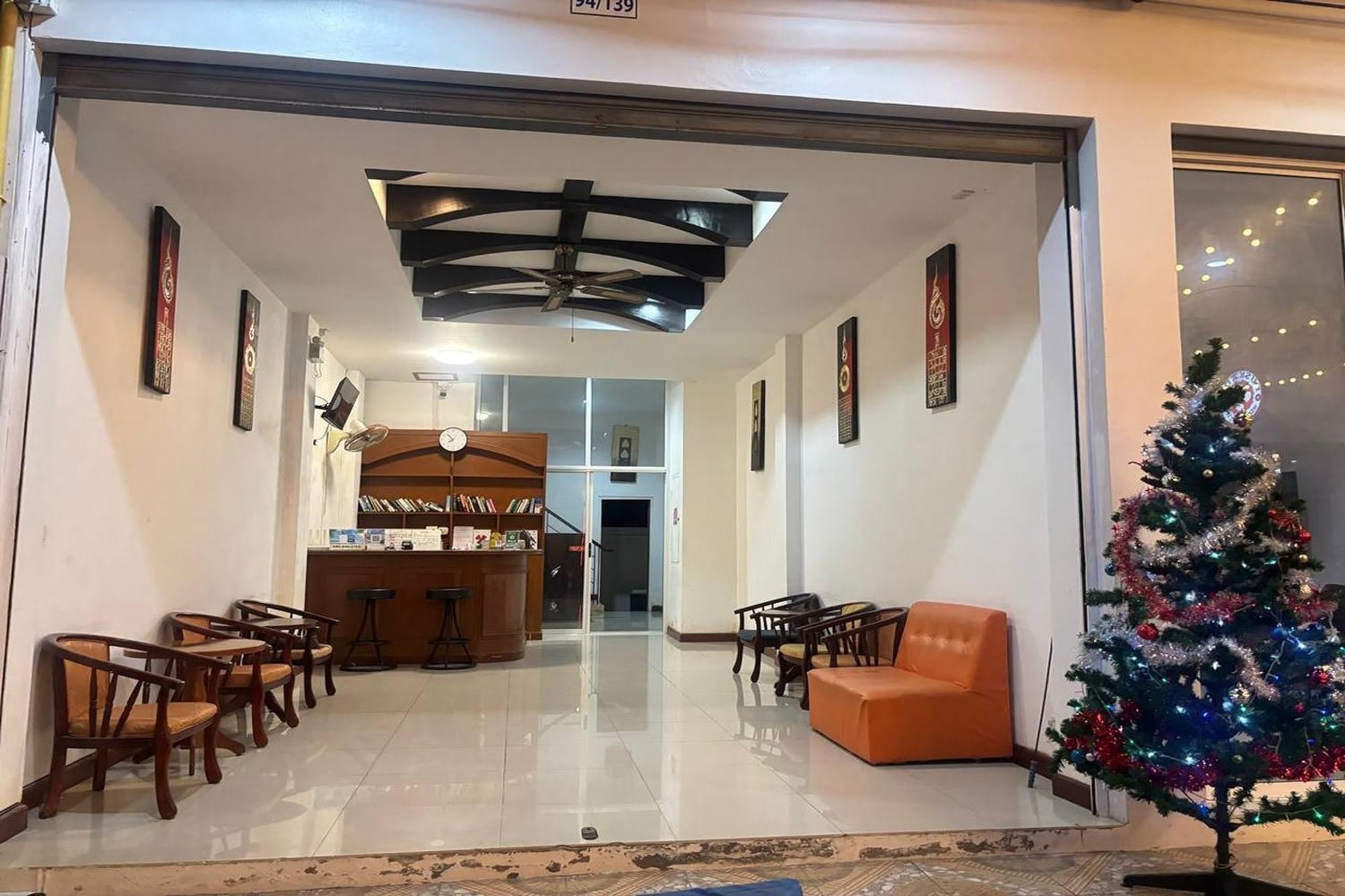 Praew Mansion Hotel Kamala Beach Exterior foto